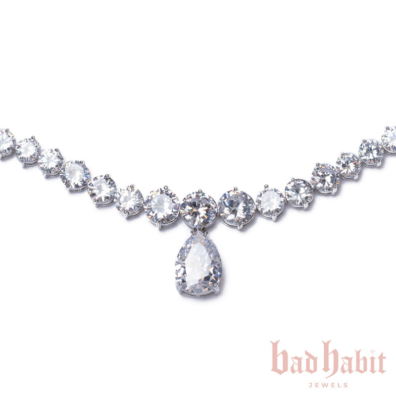Luxury Tear Drop Diamond Necklace